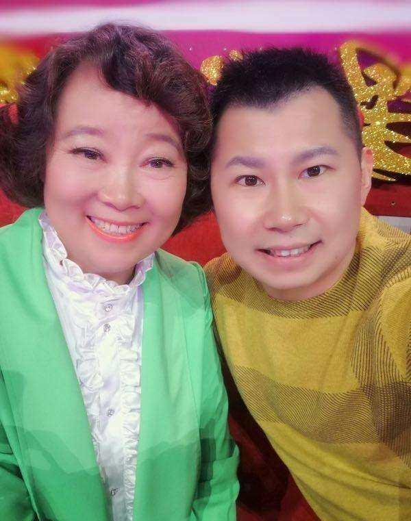 离开德云社的两大弃将,何云伟为啥比曹云金混得开?