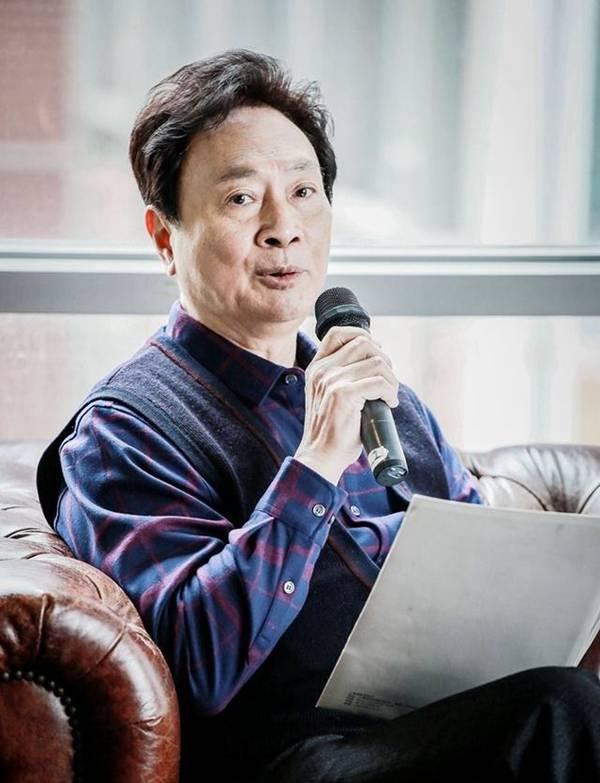 明星相册:没有重名,梁波罗年届八旬仍然帅(图)