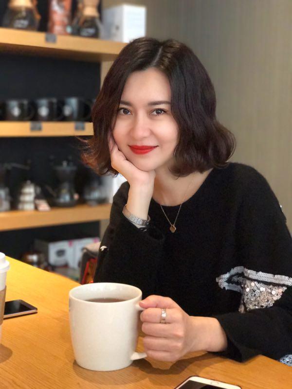 歌坛老将甘萍复出,经典歌曲《大哥,你好吗》引回忆