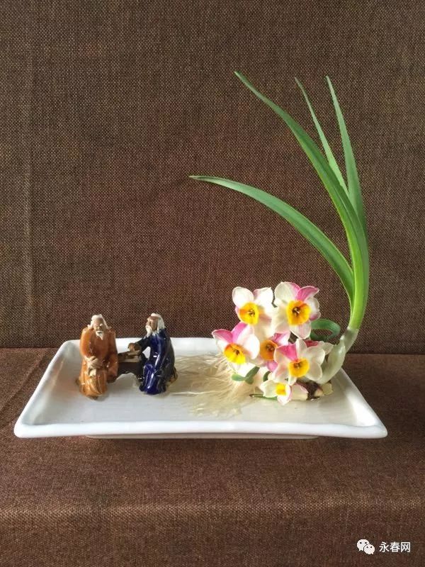 这个永春人老厉害了!他雕刻的水仙花作品刷爆朋友圈!一起来欣赏吧