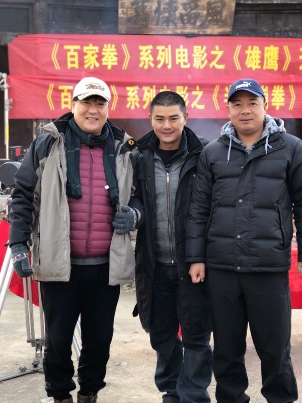 著名演员,功夫小生孟飞在电影《绣春刀》拍摄现场给河北老乡拜年