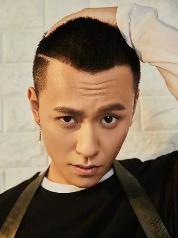 男士发型:教天下头等事业,会世间顶上功夫|头发|发际线|发型_新浪新闻