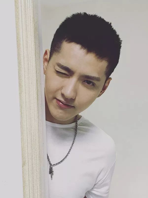 男士发型:教天下头等事业,会世间顶上功夫|头发|发际线|发型_新浪新闻