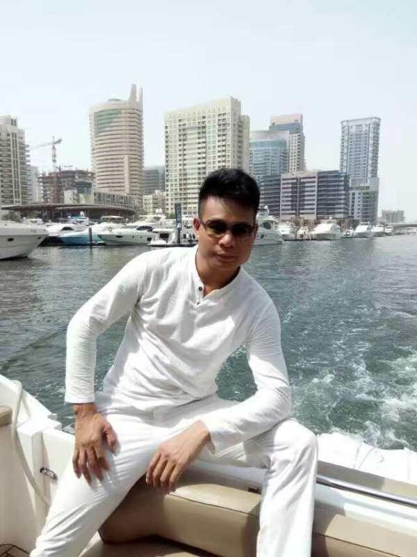 李威龙为什么能主演这么多电影?原来是神助