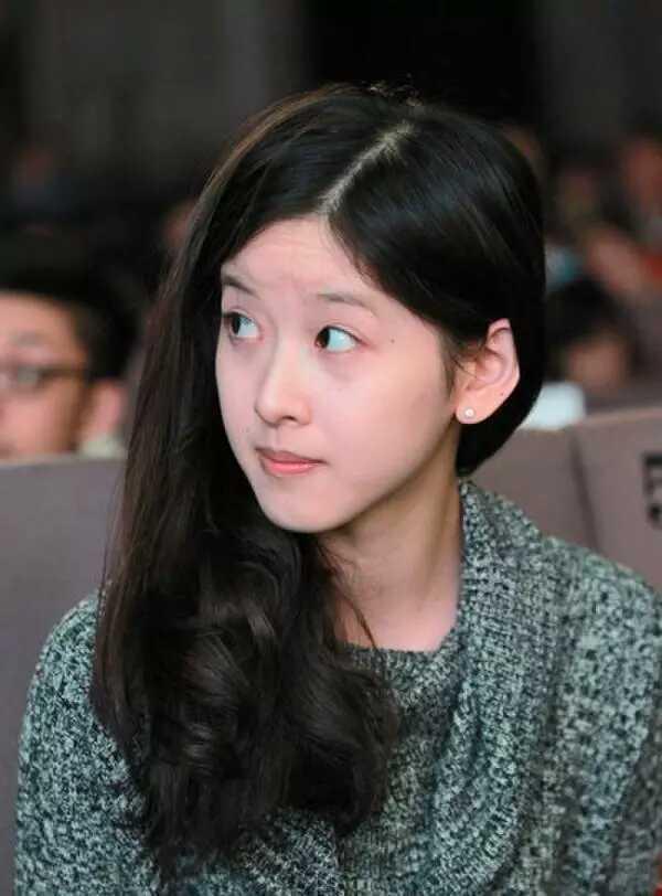 奶茶妹妹章泽天视频素颜出镜 依然皮肤白皙紧致十分青春靓丽