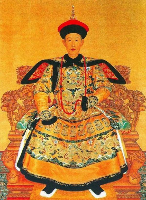 清宫戏皇上衣服穿得对不对,请看大清皇帝服饰全解(图)
