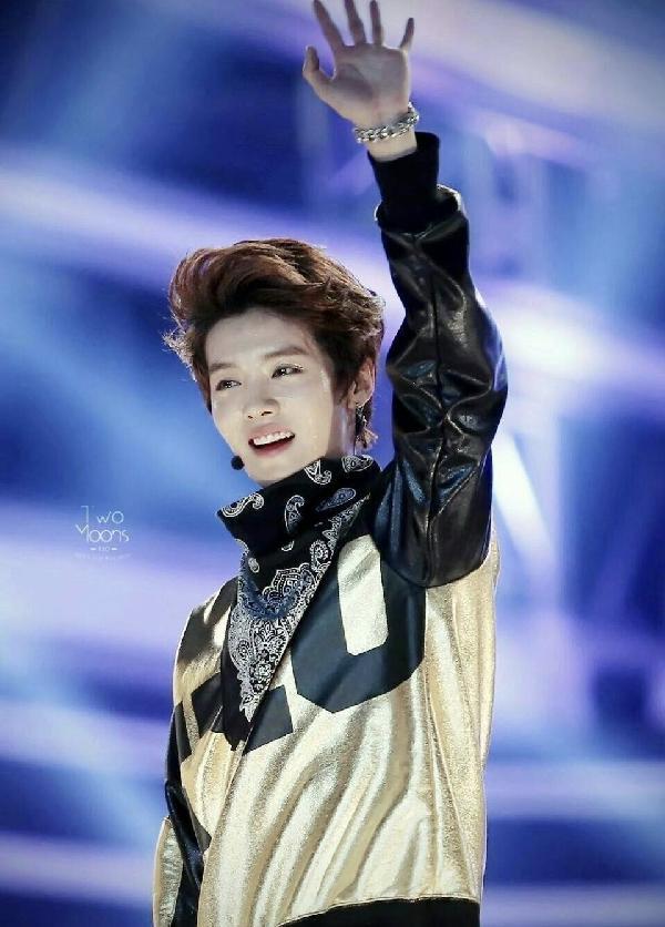 石翔跟鹿晗要完豪宅,又要翡翠,鹿晗,买买买.