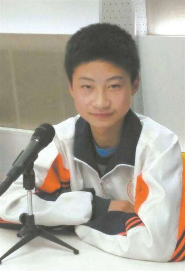 庞众望2017高考684上清华,爸爸精神分裂妈妈瘫痪寒门贵子成长记