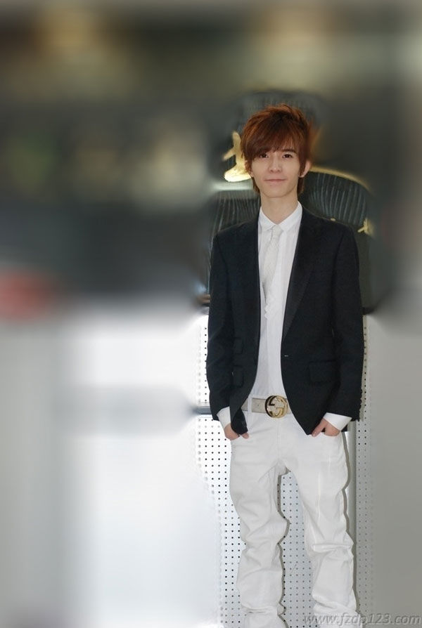 别让身高成为缺陷,郭敬明不但是人生赢家还是显高的穿衣大使