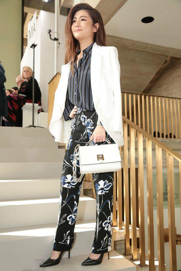 selina瘦成一道闪电, 说她苗条的像仙女, 应该没有人反对吧?