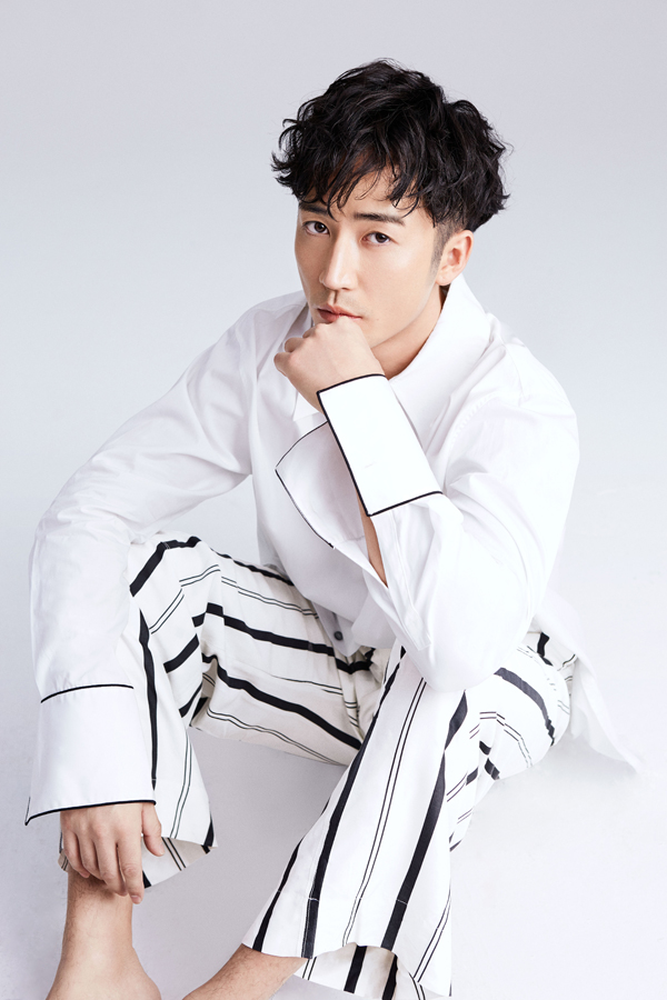 许伟豪《奔腾岁月》饰华侨 全剧最"撩""苏"值爆表