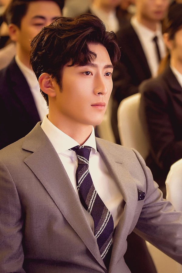 窦骁《十年三月三十日》杀青 春节无休加盟新片《日月传奇》