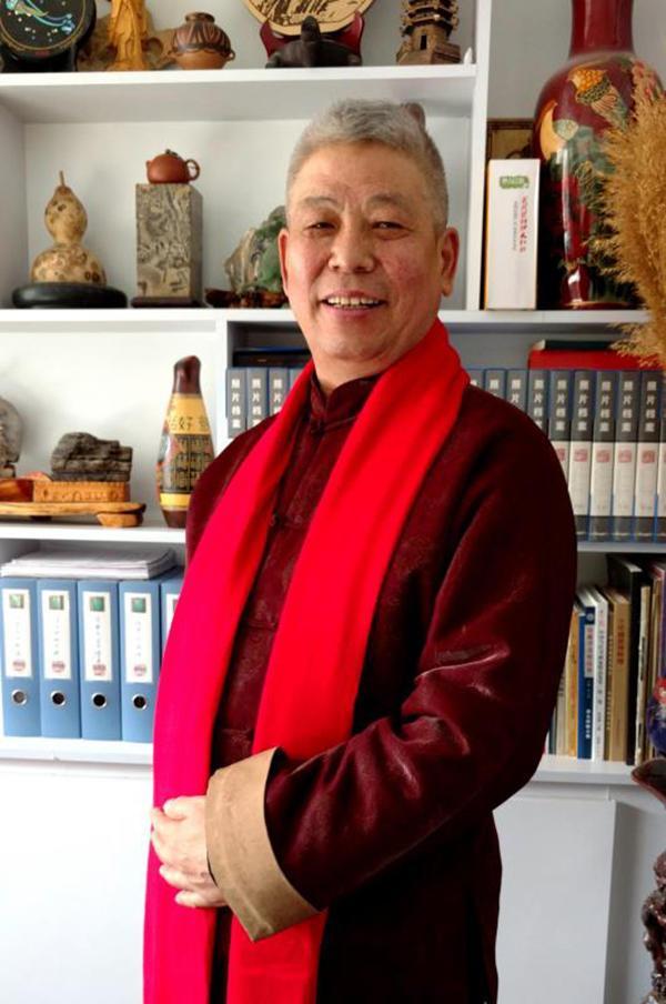 艺术简介徐永平.字沙伦,号自乐斋.祖籍山东郓城.1956年生于甘肃敦煌.