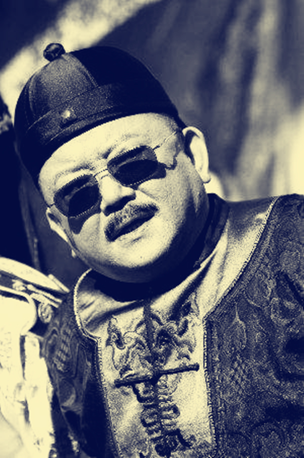 和珅一辈子贪了11亿,但他却将全部眼泪留给了一个女人