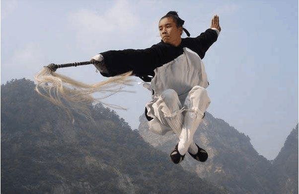 道士和太监手上的拂尘居然是用来……!