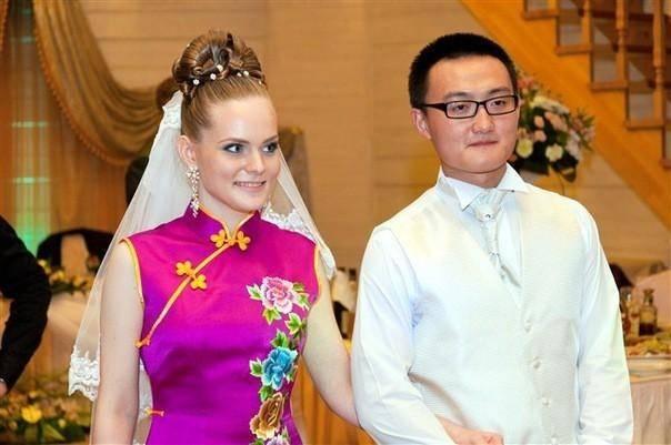 中国男儿屡次娶到洋媳妇,外国男人在其中做了不少贡献