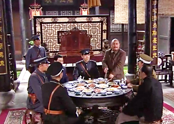 首富的儿子参加红军,当上了军长,被父亲悬赏通