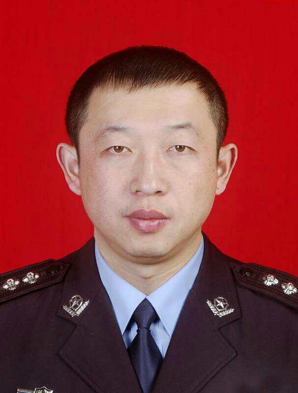 王涛,男,参加公安工作20年,现为濮阳市公安局昆吾分局案件侦办大队副