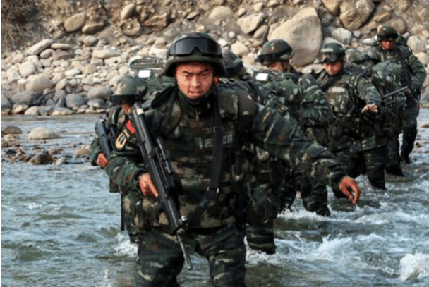 最接近死神的中国特种部队: 武警新疆反恐部队!