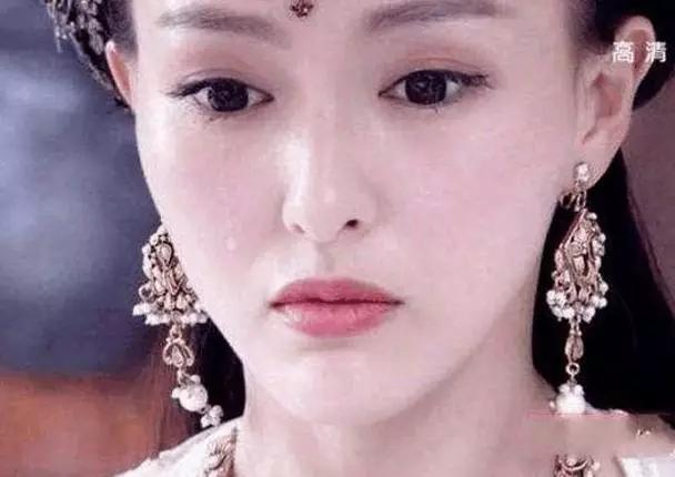 把女明星的眼泪去掉后,杨幂,唐嫣,杨紫看着让人心疼