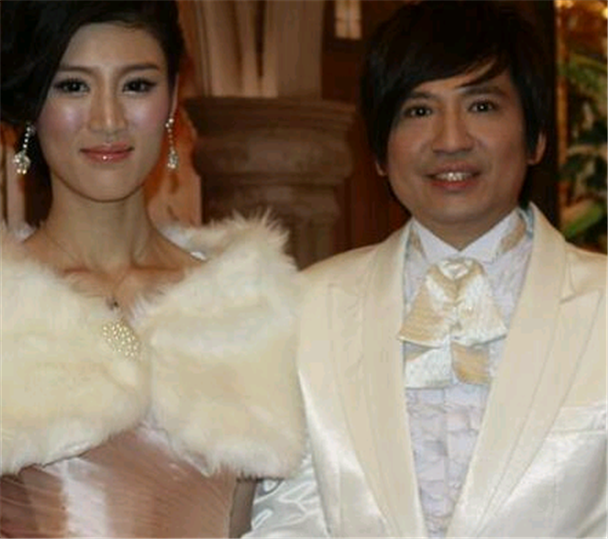 娱乐圈有钱有名的明星就喜欢找年纪轻的老婆你知道的又哪些