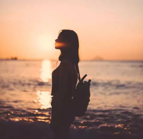 浮华一生,淡忘一季.