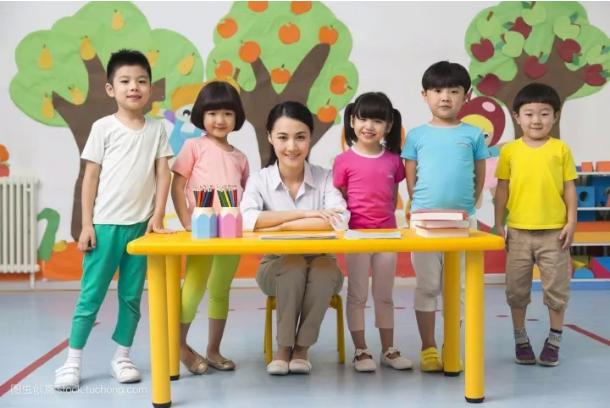 学前儿童游戏指导时机和原则 幼儿教师如何发挥游戏指导作用