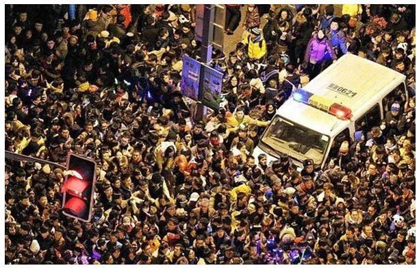 踩踏事件——群体心理悲剧