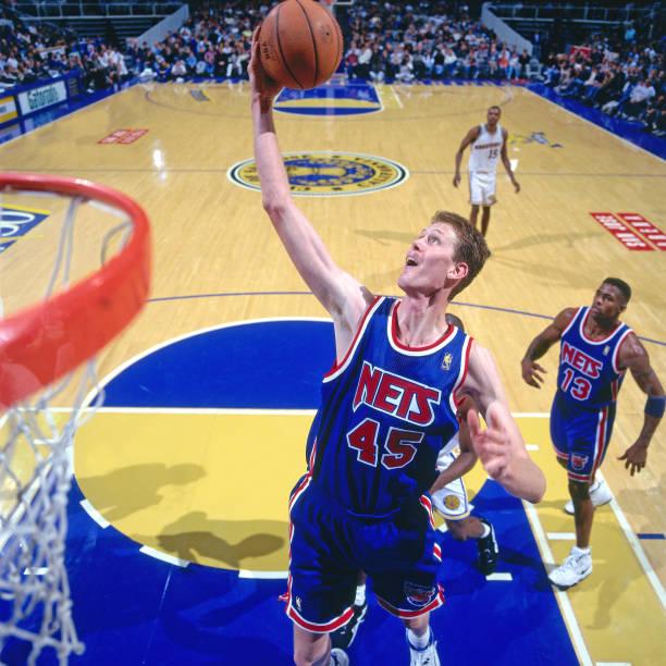 周琦模板大竹竿肖恩布拉德利的篮球生涯