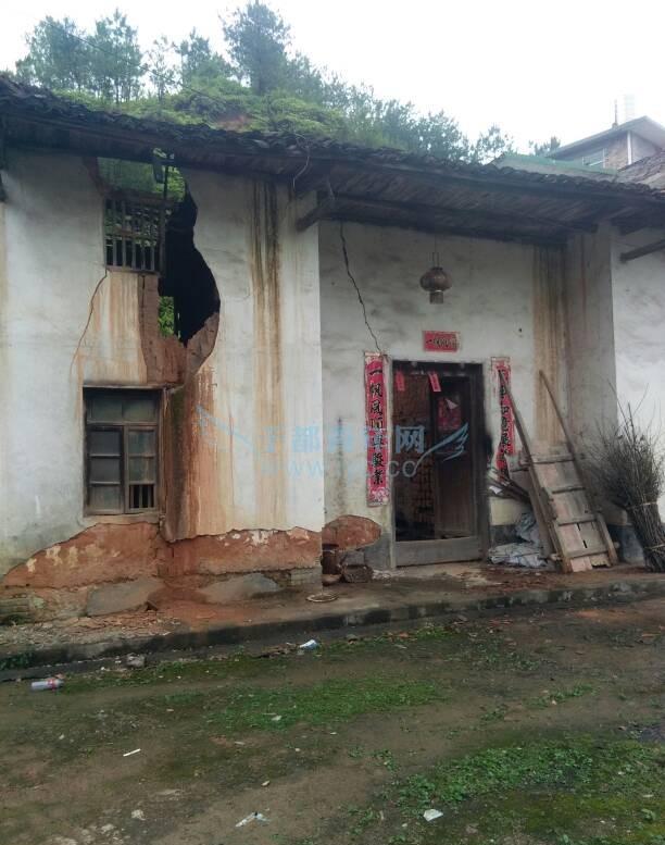 江西于都县黄麟乡此等危房何时能改