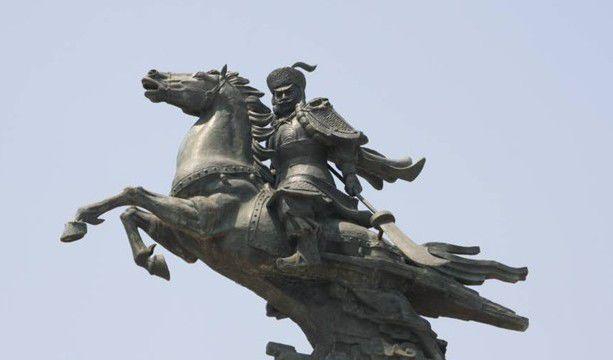 满清帝国的开山肇祖不是努尔哈赤居然是他