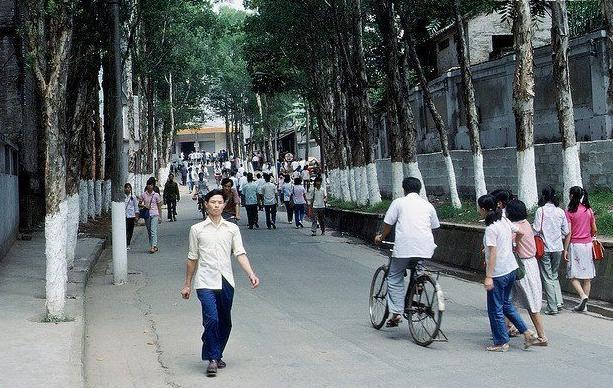 老照片: 八十年代的中国|时候|人们|雪糕_新浪新闻