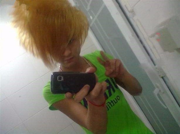 曾经,杀马特在网吧通宵,不愿离开,5元钱的网费,他们还记得吗