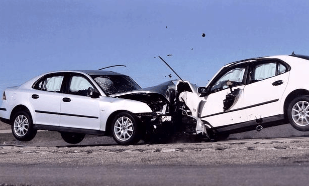 汽车发生碰撞事故后, 为什么后面的车损坏往往大于前面的车|安全性