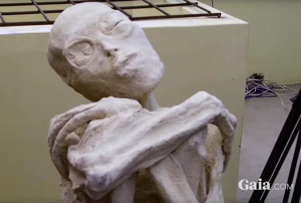 秘鲁发现外星人尸体,它们只有三根手指!