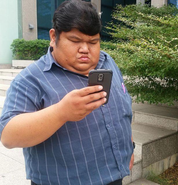 相恋十年,360斤男子终于将漂亮女友娶回家,体重是女友4倍之多