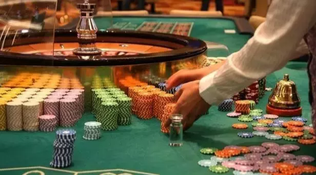 一名澳门荷官, 为你解密赌场作弊内幕!