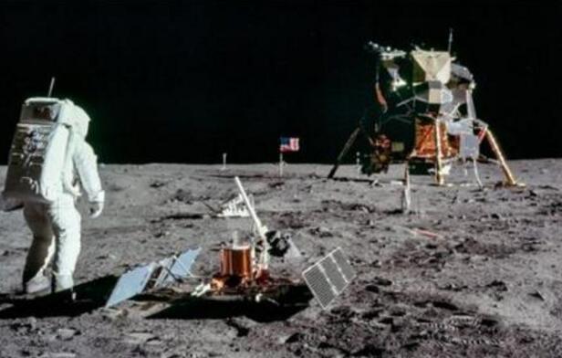 美国终止登月计划之谜, 外星人警告不要靠近我