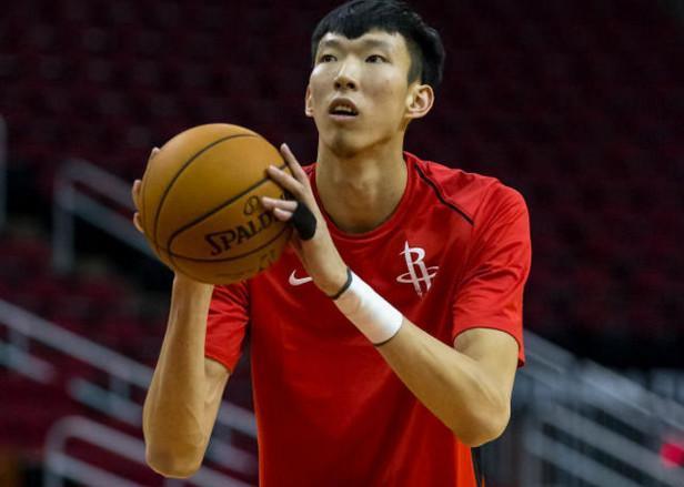 周琦再NBA拿多少年薪? 是在CBA打球待遇好还