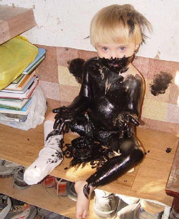 有一种哭笑不得:哪怕转个身的功夫也要看住你的娃!