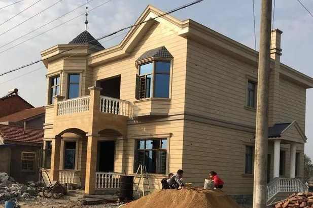 乡下的房子,看起来一点也不输给城里,朋友们特别羡慕!