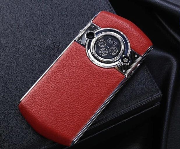 8848的手机大家都听说过吧,据说是有钱人的必备配置.