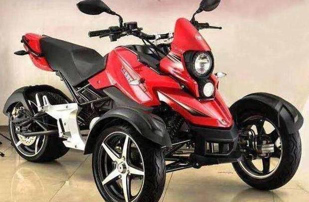 倒三轮现在来了吗?小伙3000元拿下-新浪汽车