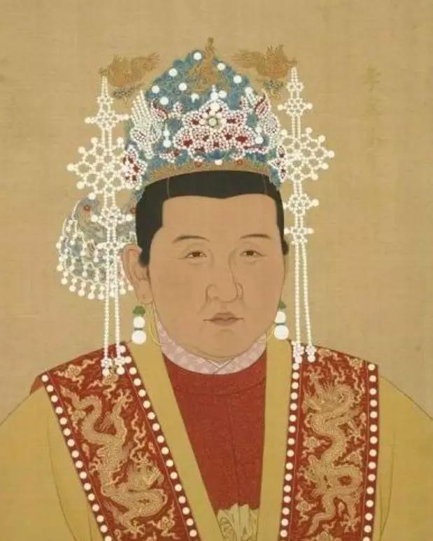 仁宗的养母宋朝的章惠皇后▲但是看了些画像和照片,老臣又觉得事情