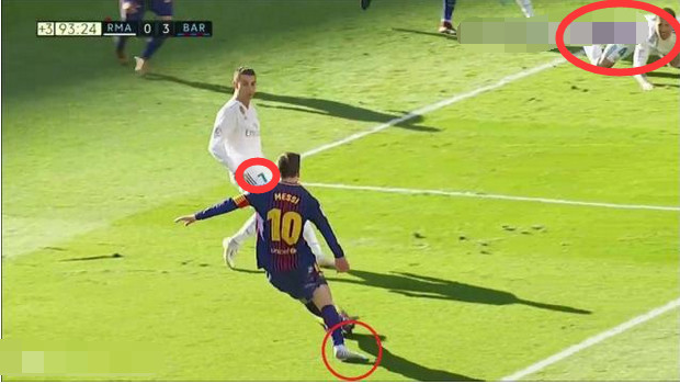 梅西在此时,开始演绎中国的名言——"光脚的不怕穿鞋的".