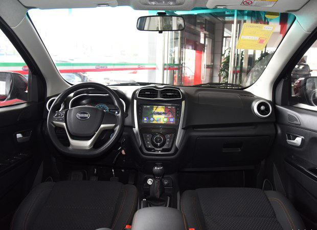 斯威x3新增两款1.5l手动挡 售6.69-7.19万元