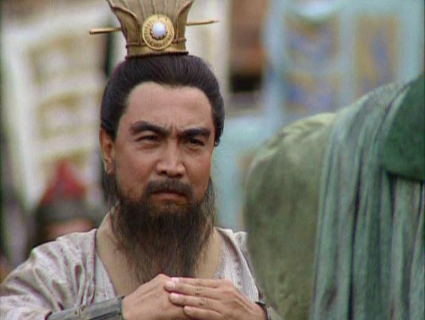 汉献帝曾设计诛杀曹操,为什么曹操却对其越来越好还将女儿嫁给他