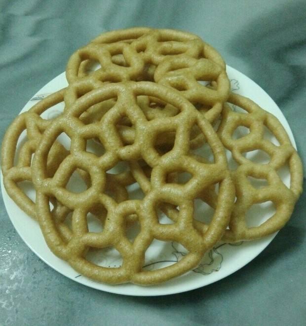 糖环是广西,广东一带有名的传统特色小吃,流传于广东惠州和原来惠阳