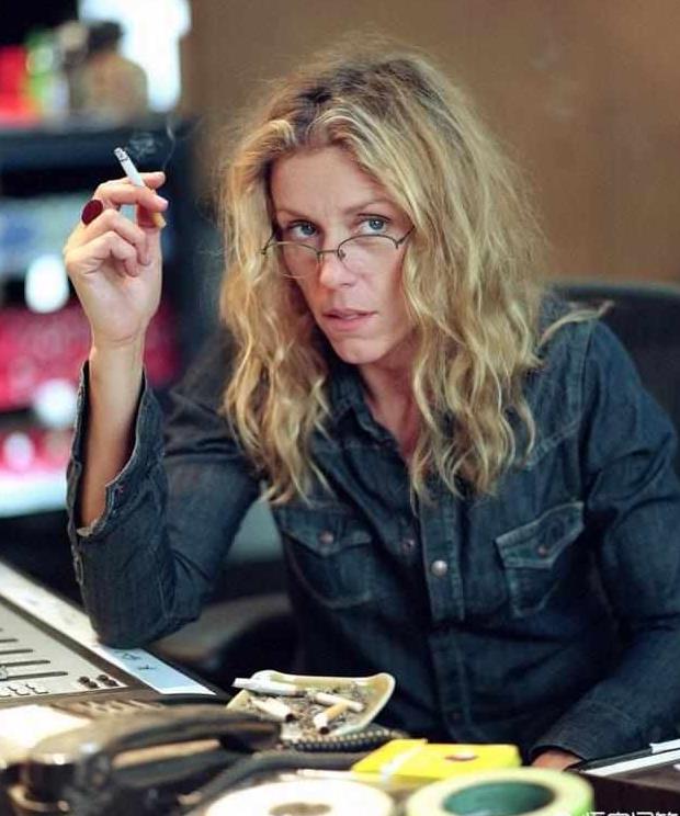 麦克多蒙德凭《三块广告牌》第二次获奥斯卡最佳女主角