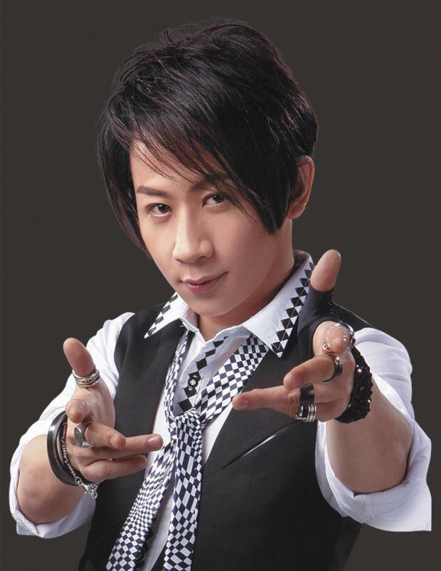 1月11日,凤凰网娱乐发布了一则道歉申明,对台湾魔术师刘谦公开道歉.